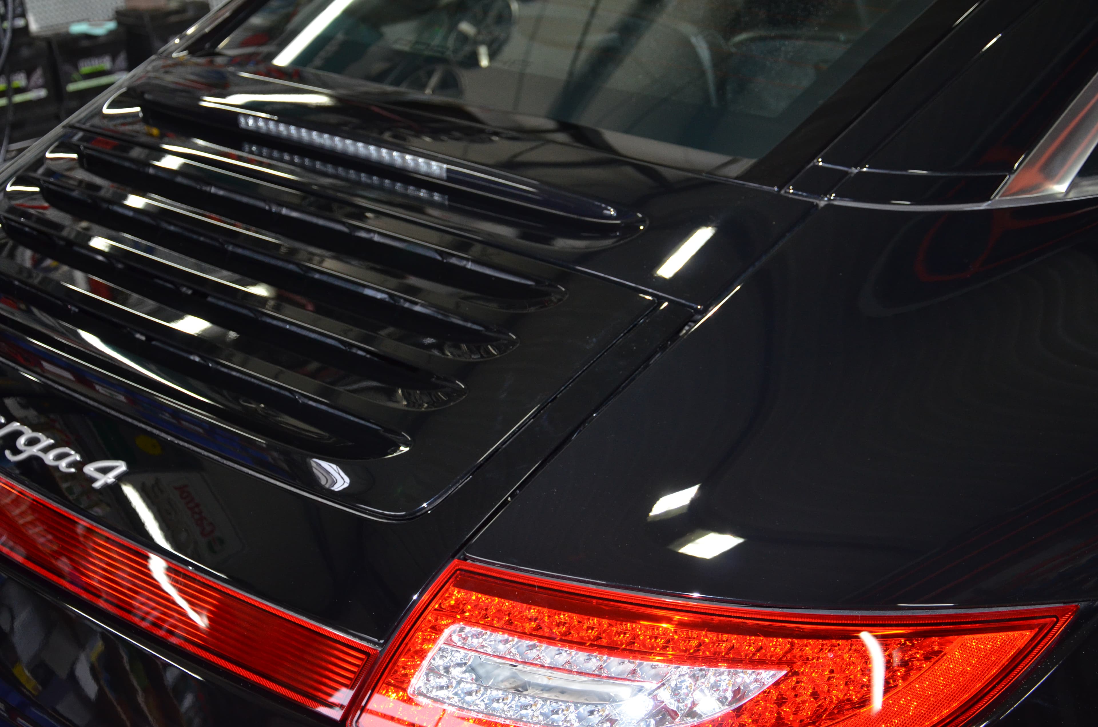 Porsche 911 Targa 4 Heckdetail nach Aufbereitung